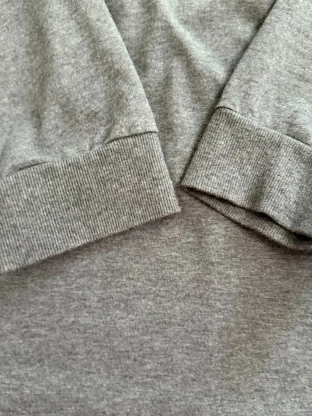 Adidas Gray Hoodie with Red Logo – Size 2XL